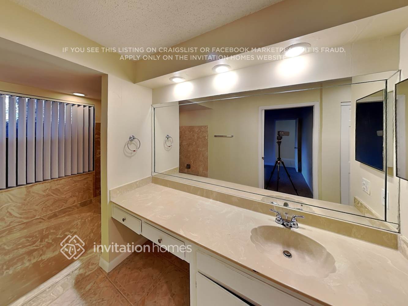 Building Photo - 17334 NW 62nd Ct