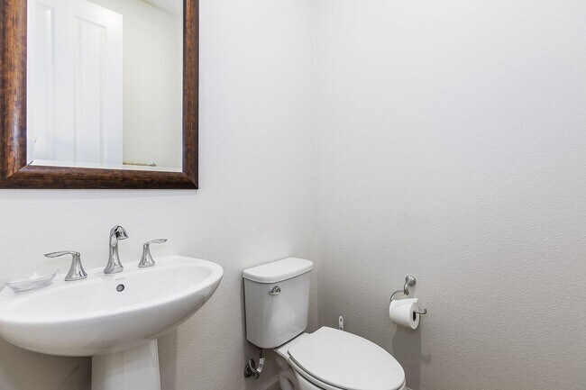 Building Photo - Stunning Executive Style Home in Fremont – Ardenwood Neighborhood!