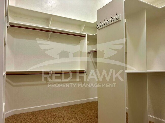 Building Photo - 1588 W Yosemite Pl