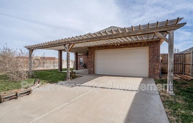 Building Photo - 7900 Shreveport Dr
