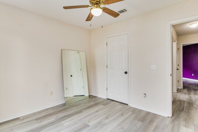 Building Photo - Welcome to this radiant and exquisite home...
