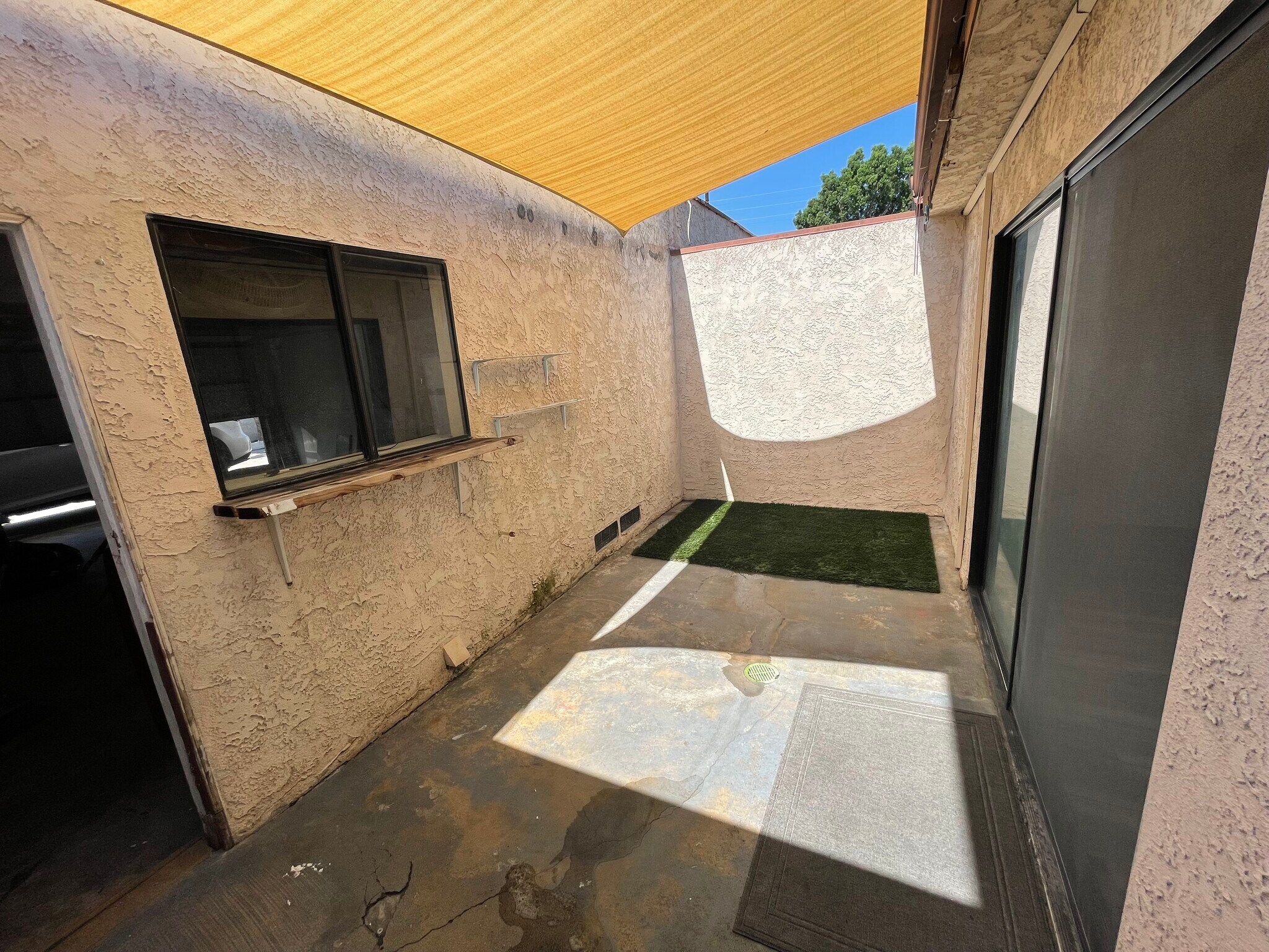 Building Photo - 8211 Rosemead Blvd