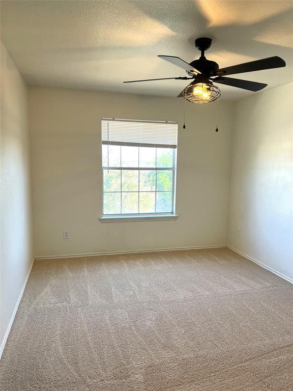 Building Photo - 1209 Amberwood Loop