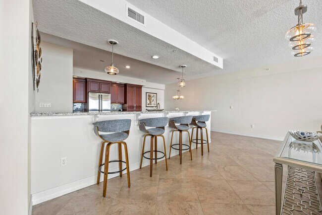 Building Photo - 1045 Jimmy Buffett Mem Hwy