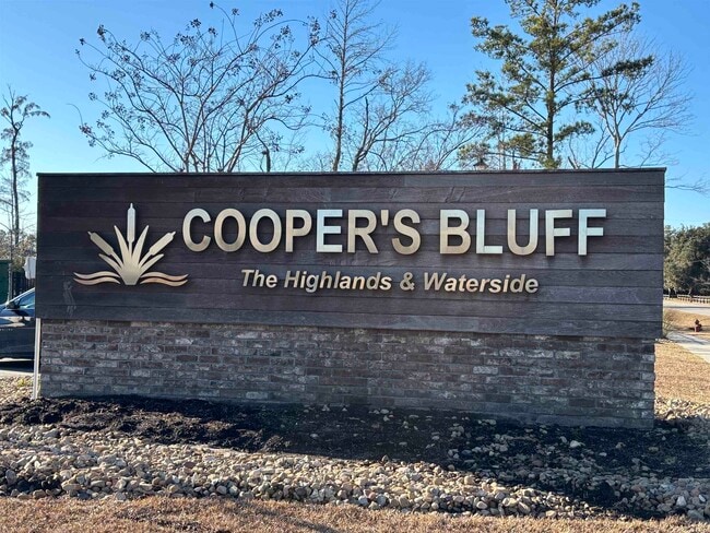 Building Photo - 523 Salty Pine Dr