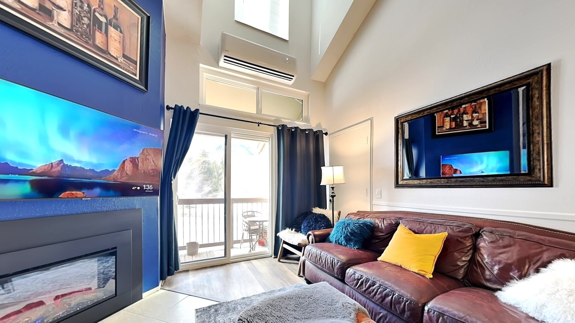 Living room with Park City resort views, fireplace, HD Smart tv, wifi throughout - 1530 Empire Ave