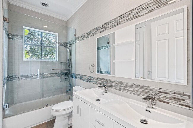 Building Photo - 1468 Mariner Way