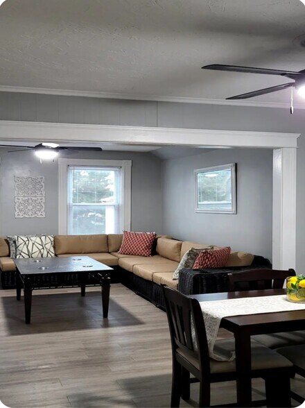 Building Photo - 9 Reeves St