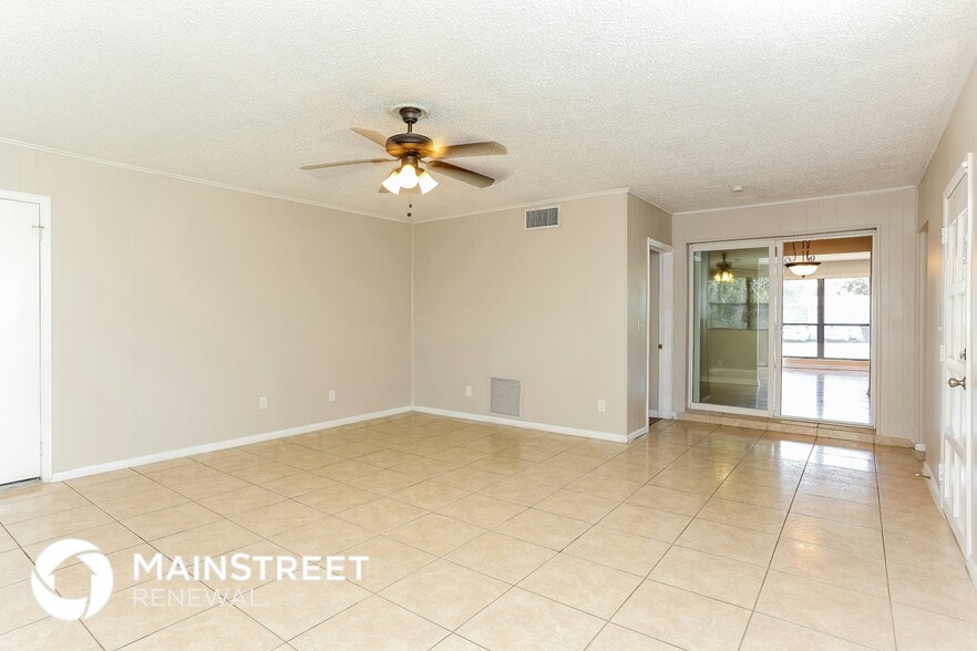 Building Photo - 2423 Gayland Rd