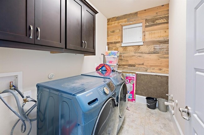 Building Photo - 701 San Marco Trl