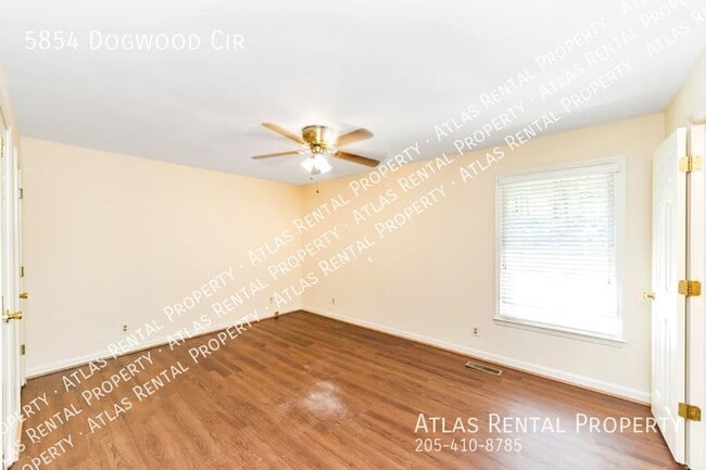 Building Photo - 5854 Dogwood Cir