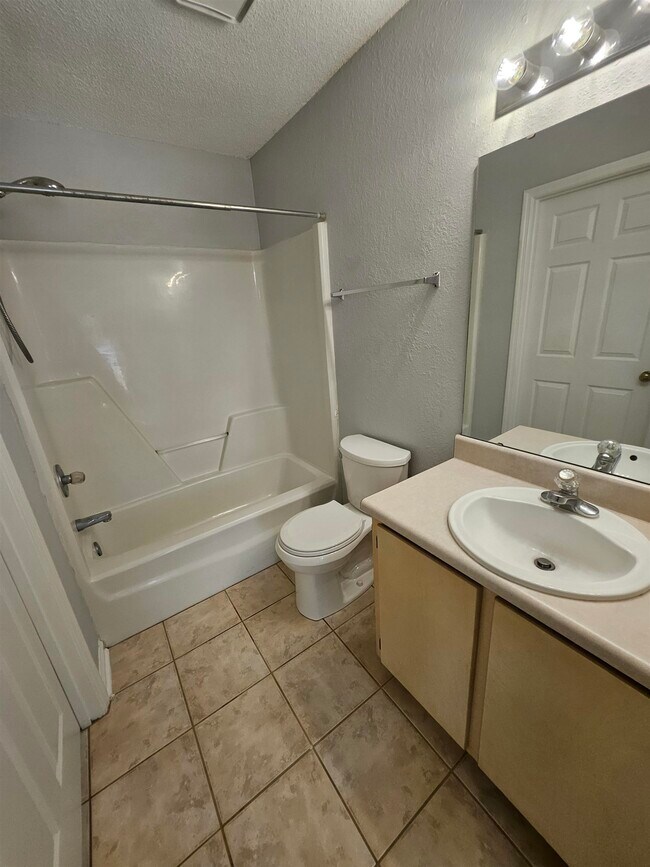Building Photo - 3377 Tansey Ct