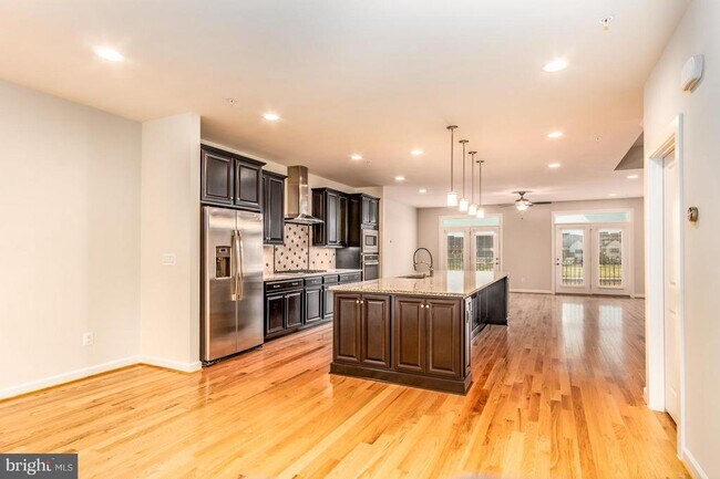 Building Photo - 43375 Whitehead Ter