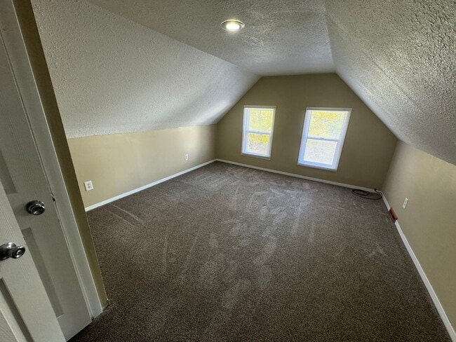 Building Photo - 4 Bedroom Rental - Ready December