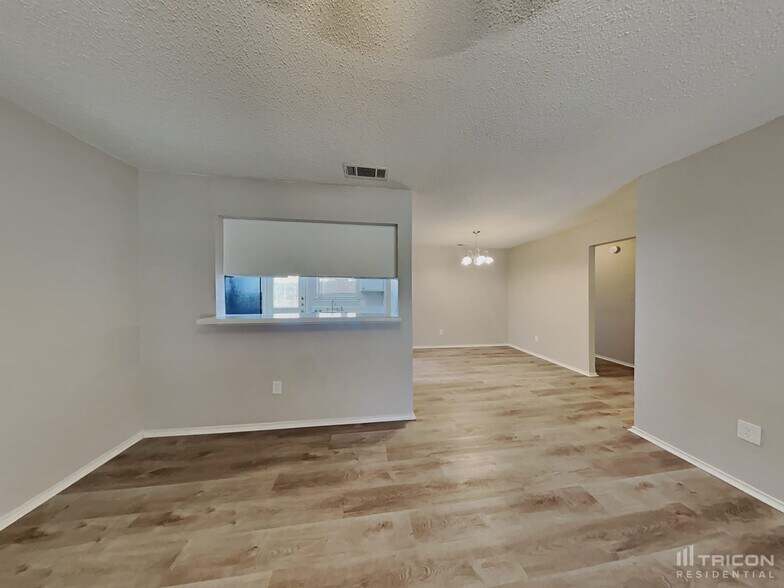 Building Photo - 4805 Sugar Tree Ct