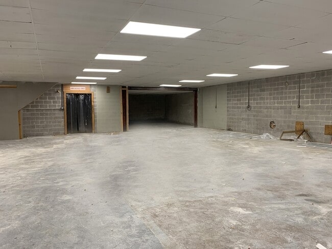 Building Photo - 1213 W Gaines St