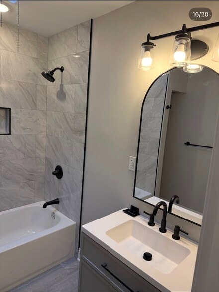 Building Photo - 5216 Florence Ave