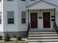 Building Photo - 230 Pleasant St