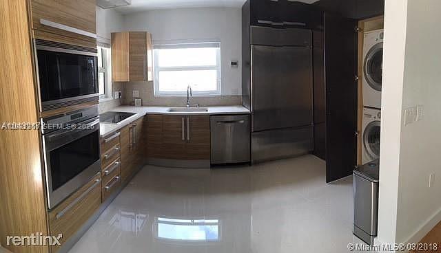 Building Photo - 3 Farrey Ln