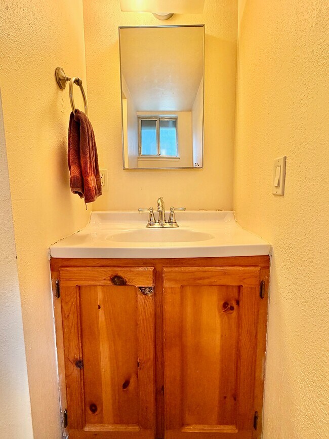 Building Photo - 11267 Butler Rd