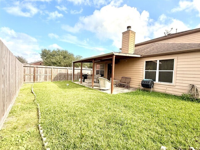 Building Photo - 4615 Pin Oak Creek Ln