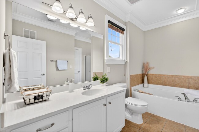 Building Photo - Tons of Upgrade! Beautiful 2 Bedroom, 2.5 Bath Condo in Waterford@ Cary Park, Available Now!