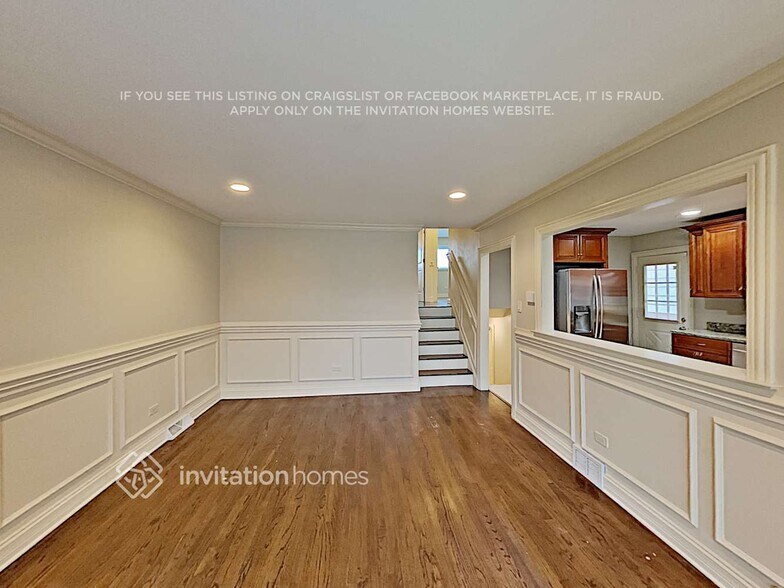 Building Photo - 7522 S Lockwood Ave