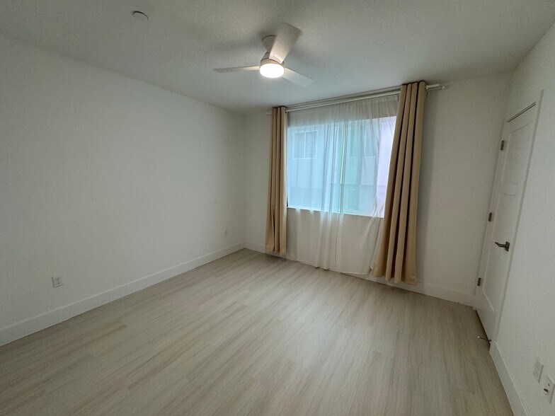 Building Photo - 9887 MacArthur Blvd