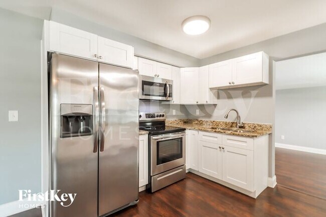 Building Photo - 4722 W Wyoming Ave