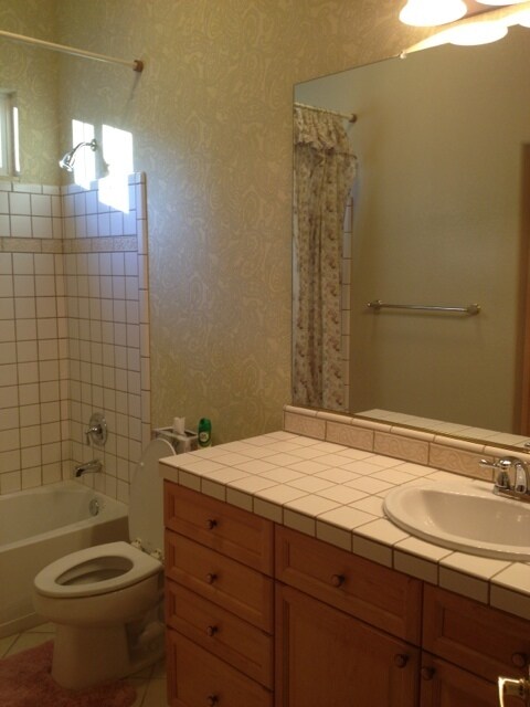 Building Photo - Coming Soon! Fantastic Former Model Home i...