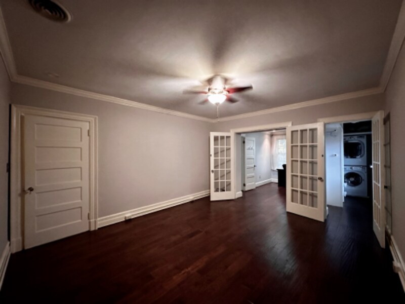 Building Photo - 109 N Crenshaw Ave