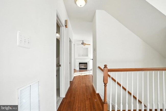 Building Photo - 12180 Abington Hall Pl