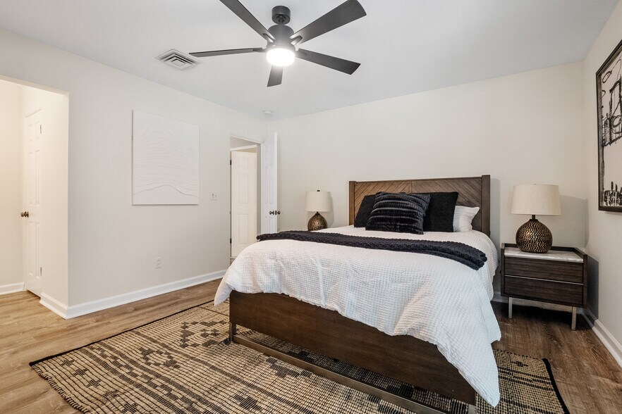 Building Photo - 1653 Pepperwood Dr