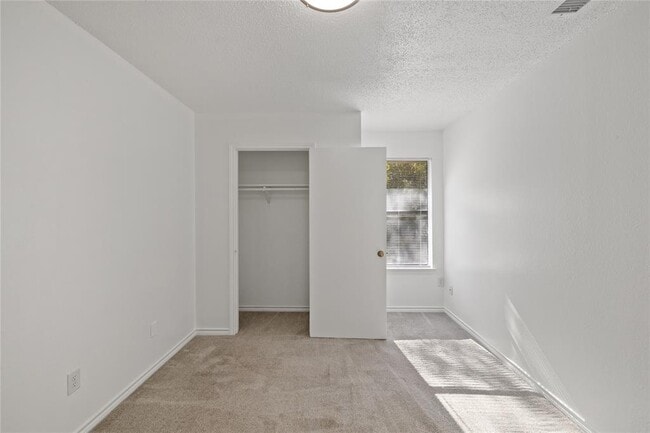 Building Photo - 2629 Alcott Ln