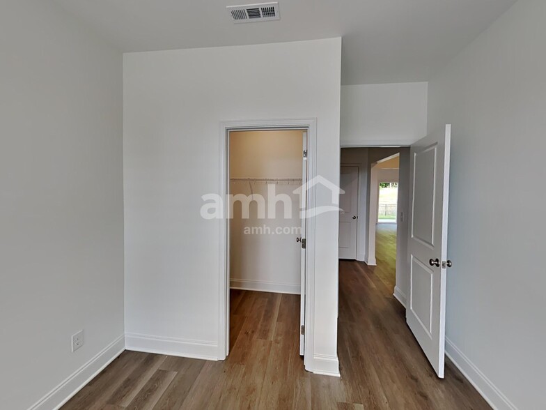 Building Photo - 234 Marin Dr