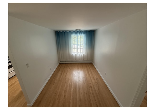 Building Photo - 55 Cedar St