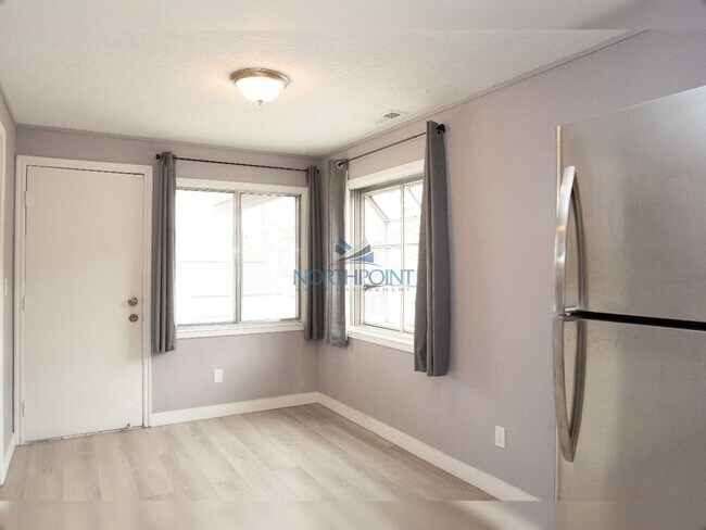 Building Photo - 2BR/1.5BA | Newly Renovated House Duplex | Private Backyard |  In International Peace Garden!