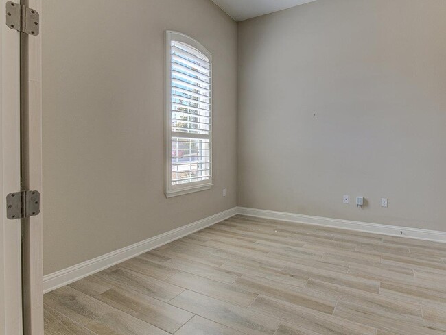 Building Photo - 7012 Calpe Dr