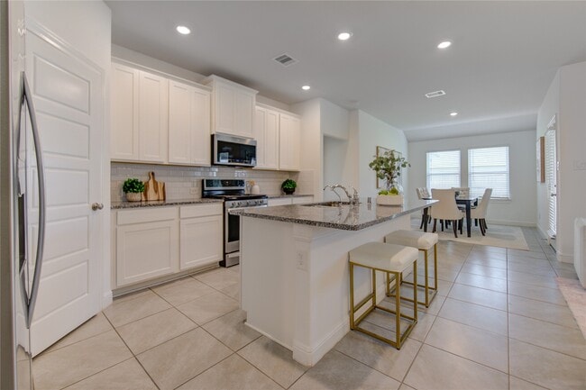 Building Photo - 4431 Sandhill Terrace Ln