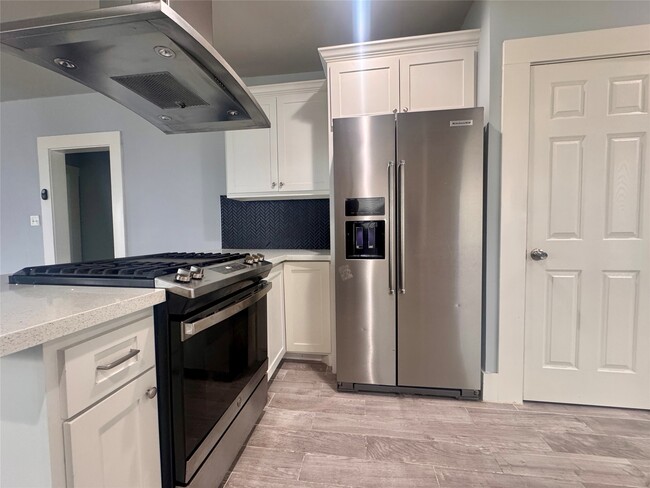 Building Photo - 5224 Leeland St