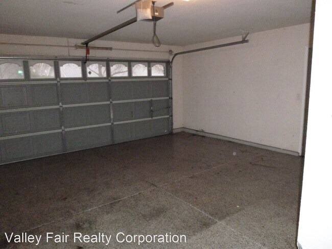 Building Photo - 3 br, 2 bath House - 600 BOWERS WAY