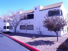 Building Photo - 1412 Bass Dr