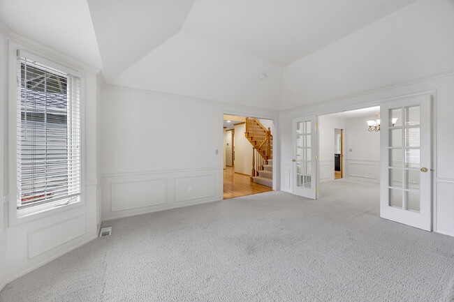 Building Photo - Welcome to your new home, located in Deer ...