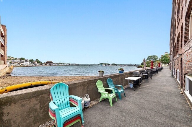 Building Photo - 235 Washington Ave