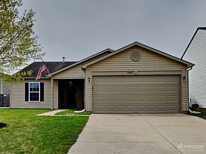 Building Photo - 9691 W Quarter Moon Dr