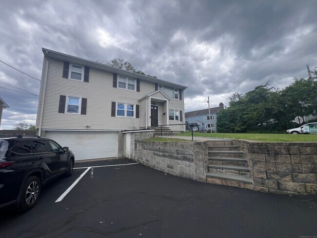 Building Photo - 255 Jennings Rd