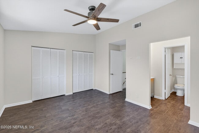 Building Photo - 7701 Baymeadows Cir W