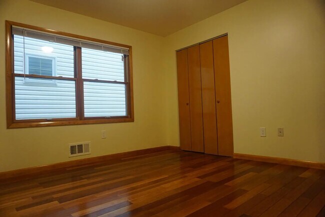 Building Photo - 6302 Jefferson St