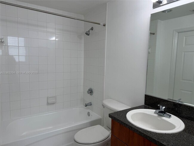 Building Photo - 115 SW 11th St