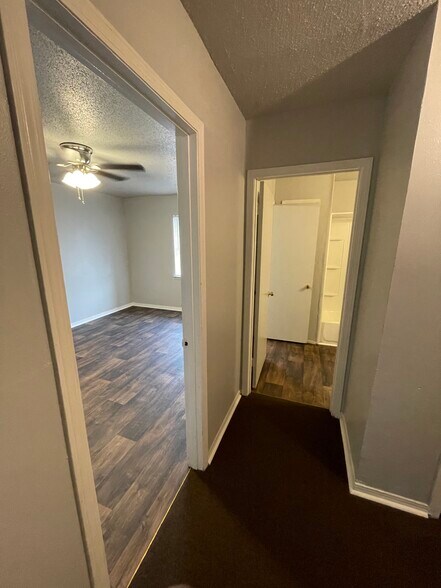 #2 bedroom - 1004 Killoden Dr